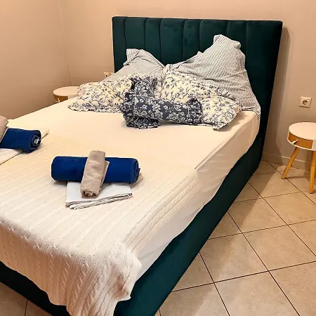 Modern By Ioannis *